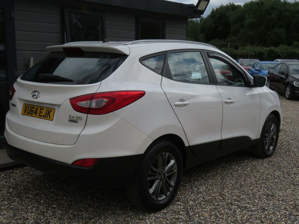 Hyundai Ix35 Se White #4