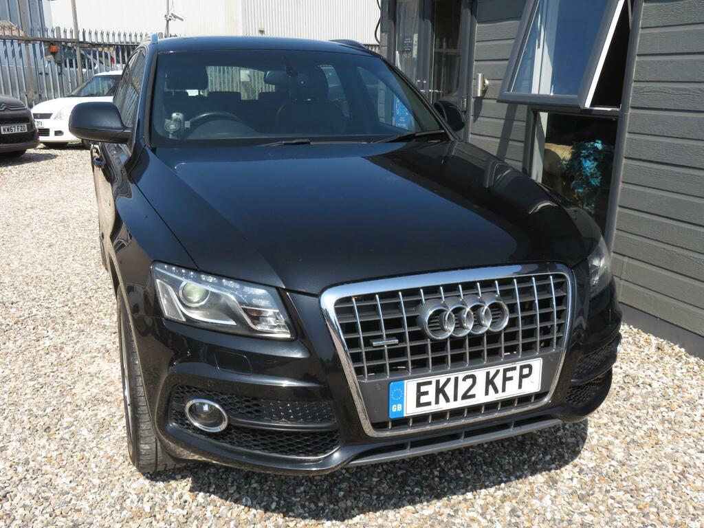 Audi Q5 S Line Black #3
