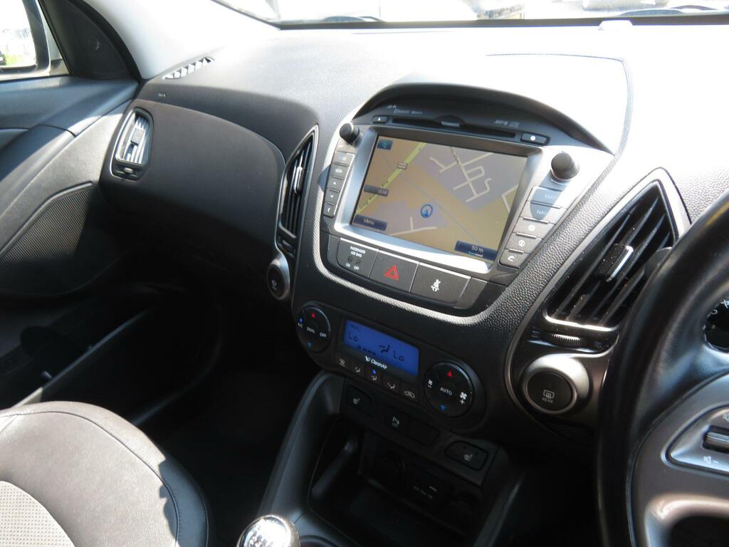 Hyundai Ix35 Crdi Se Black #8