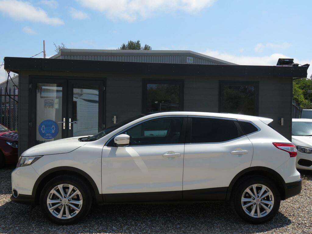 Nissan Qashqai Acenta Premium White #6