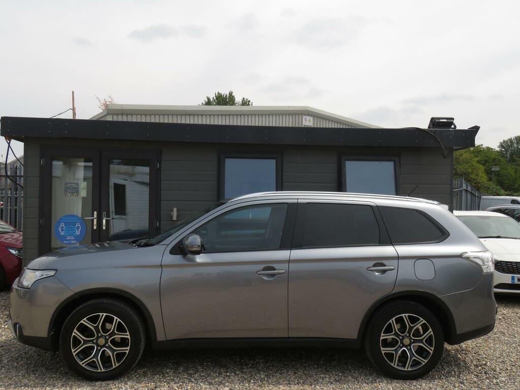 Mitsubishi Outlander 2.0 Phev Gx3h White #7