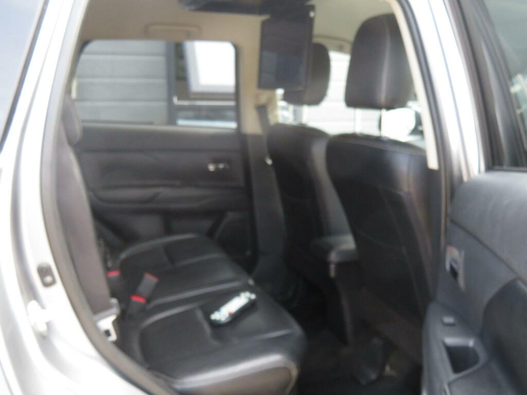 Mitsubishi Outlander 2.0 Phev Gx3h White #24
