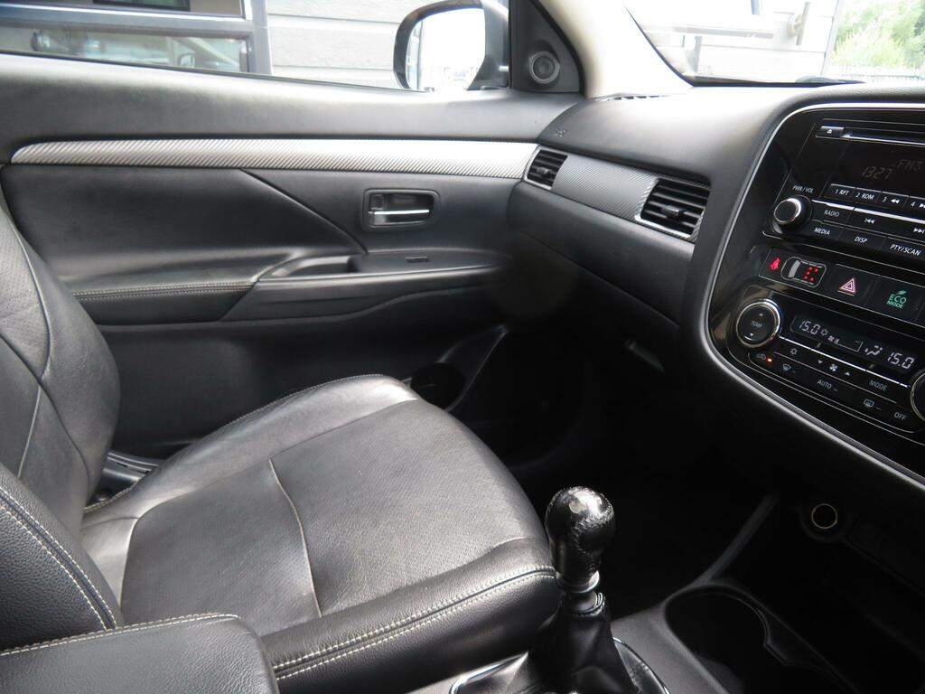 Mitsubishi Outlander 2.0 Phev Gx3h White #13