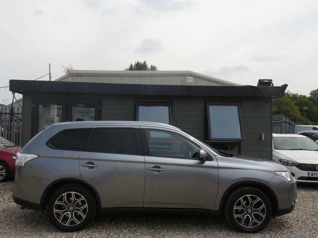 Mitsubishi Outlander 2.0 Phev Gx3h White #8