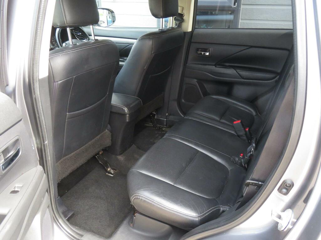 Mitsubishi Outlander 2.0 Phev Gx3h White #31