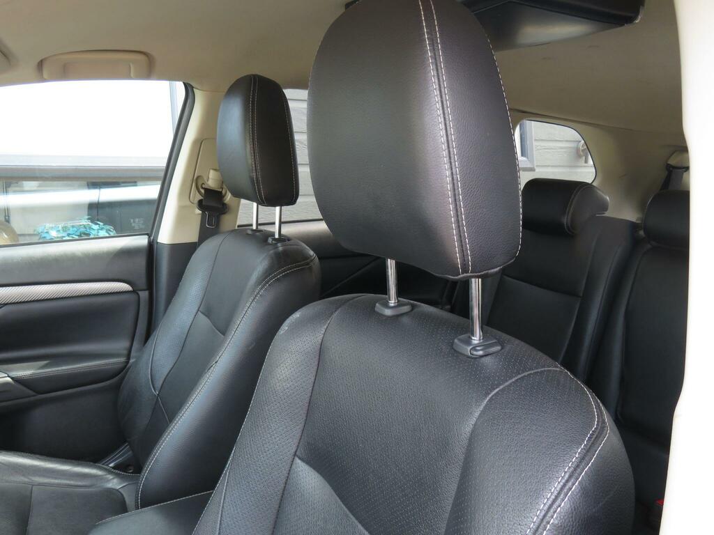 Mitsubishi Outlander 2.0 Phev Gx3h White #30