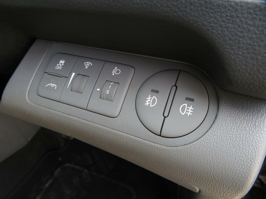 Hyundai I800 Mpv Black #17
