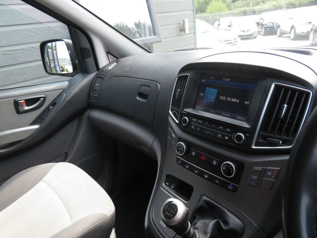 Hyundai I800 Mpv Black #14