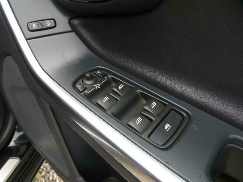 Volvo V60 1.6 D2 Se Lux 113 Bhp Gold #34