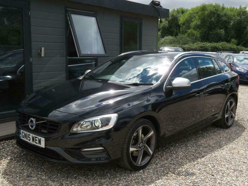 Volvo V60 R-design Lux Black
