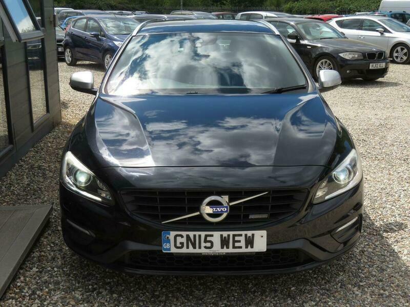 Volvo V60 R-design Lux Black #4