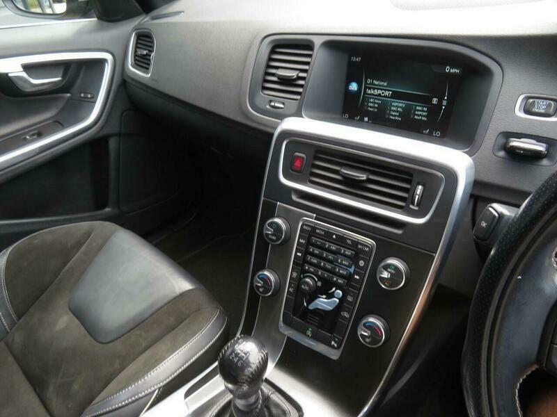 Volvo V60 1.6 D2 Se Lux 113 Bhp Gold #30