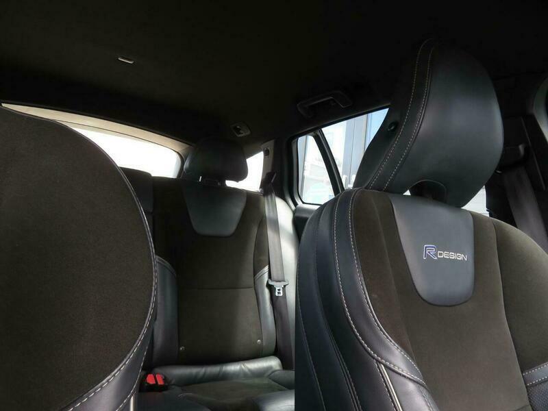 Volvo V60 1.6 D2 Se Lux 113 Bhp Gold #32