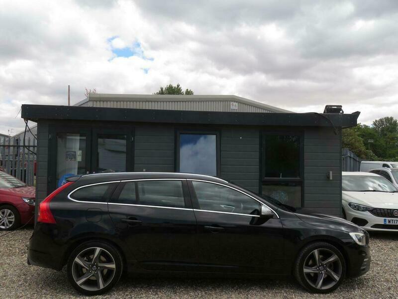 Volvo V60 1.6 D2 Se Lux 113 Bhp Gold #40