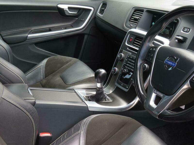 Volvo V60 1.6 D2 Se Lux 113 Bhp Gold #46