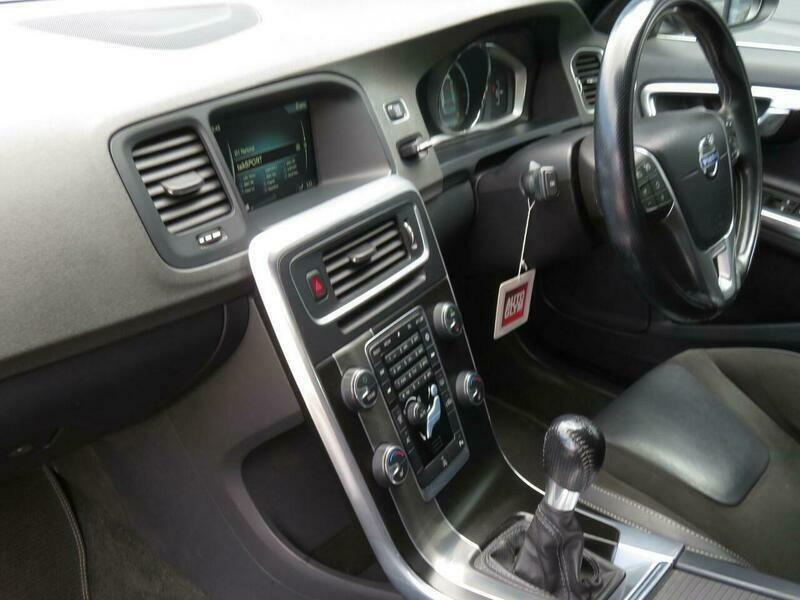 Volvo V60 1.6 D2 Se Lux 113 Bhp Gold #23