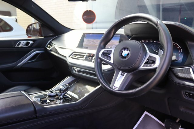 BMW X6 M50i 4.4 Xdrive Black #2