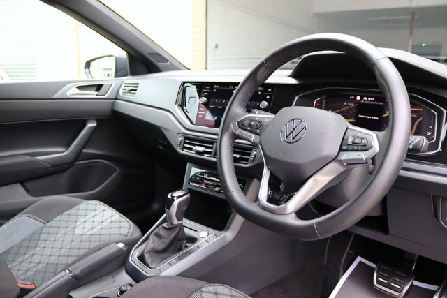 Volkswagen Polo 1.0 Tsi R-line HK75LGE Grey #2
