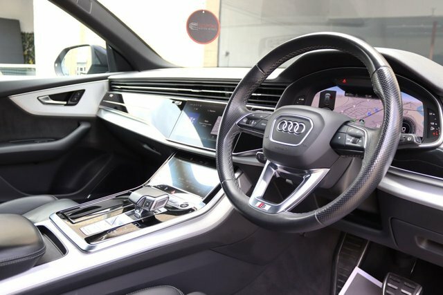 Audi Q8 e tron E-tron Sportback 50 S Line Quattro Grey #2