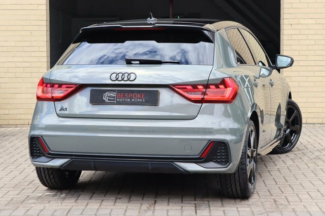 Audi A1 1.0 Tfsi 25 Black Edition YH73BWK Black #3