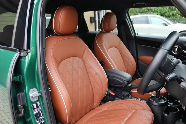 Mini Hatch 1.5 Cooper Exclusive CX73XTD Green #4