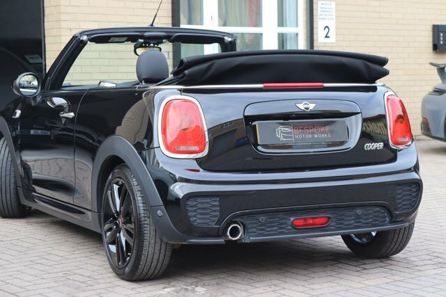 Mini Convertible 1.5 Cooper Black #6