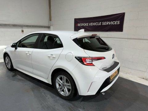 Toyota Corolla 1.8 Corolla Icon White #2