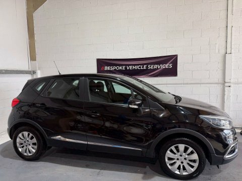 Renault Captur 1.5 Captur Expression Black #4