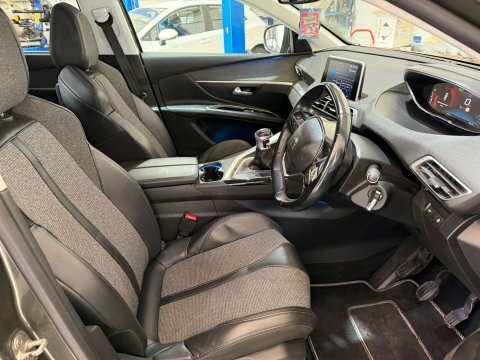 Peugeot 5008 Active Grey #32