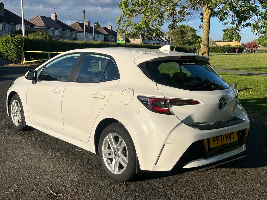 Toyota Corolla 1.8 Vvt-h Icon Cvt Euro 6 Ss FP71MVT White #4