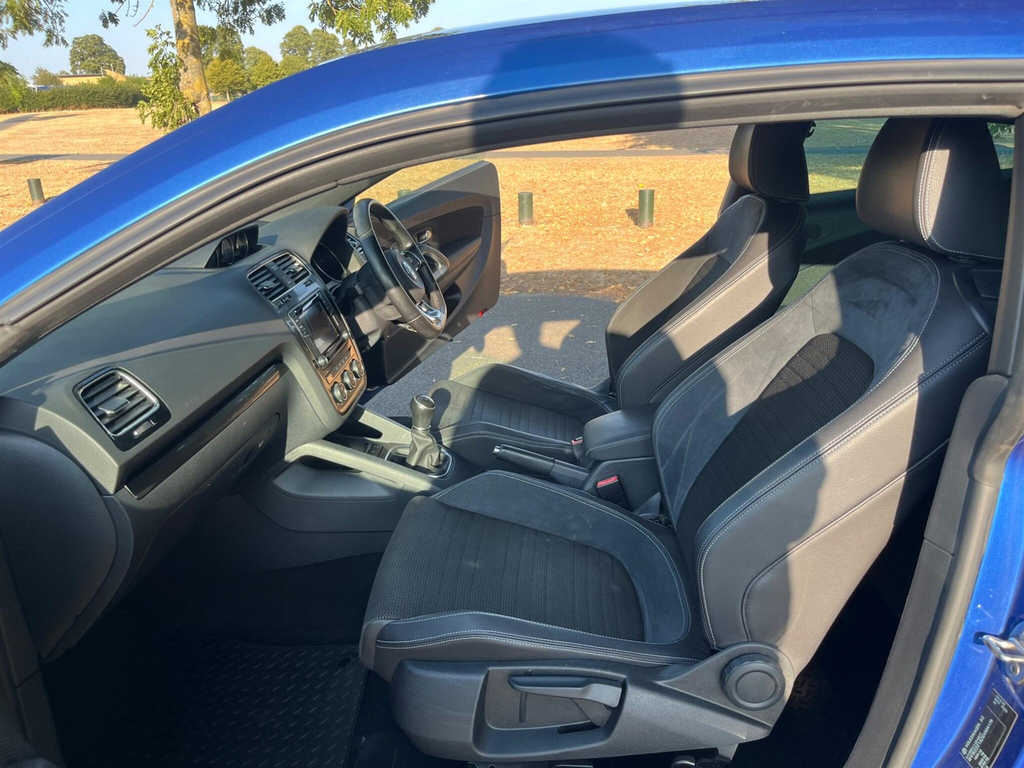 Volkswagen Scirocco 2.0 Tdi Bluemotion Tech R-line Dsg Euro 6 Ss Blue #15