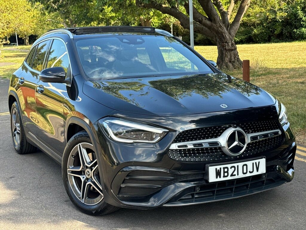 Mercedes-Benz GLA Class 1.3 Gla180 Amg Line Premium Plus 7G-dct Euro 6 Black