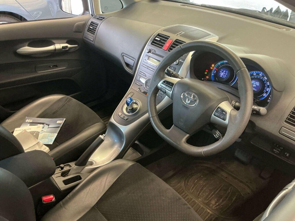 Toyota Auris 1.8 Vvt-h T Spirit Cvt Euro 5 Ss Silver #4