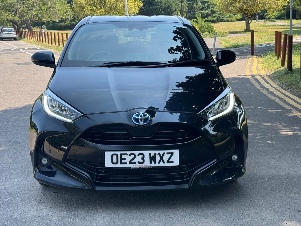 Toyota Yaris 1.5 Vvt-h Design E-cvt Euro 6 Ss Black #2