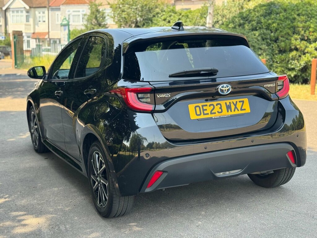 Toyota Yaris 1.5 Vvt-h Design E-cvt Euro 6 Ss Black #4