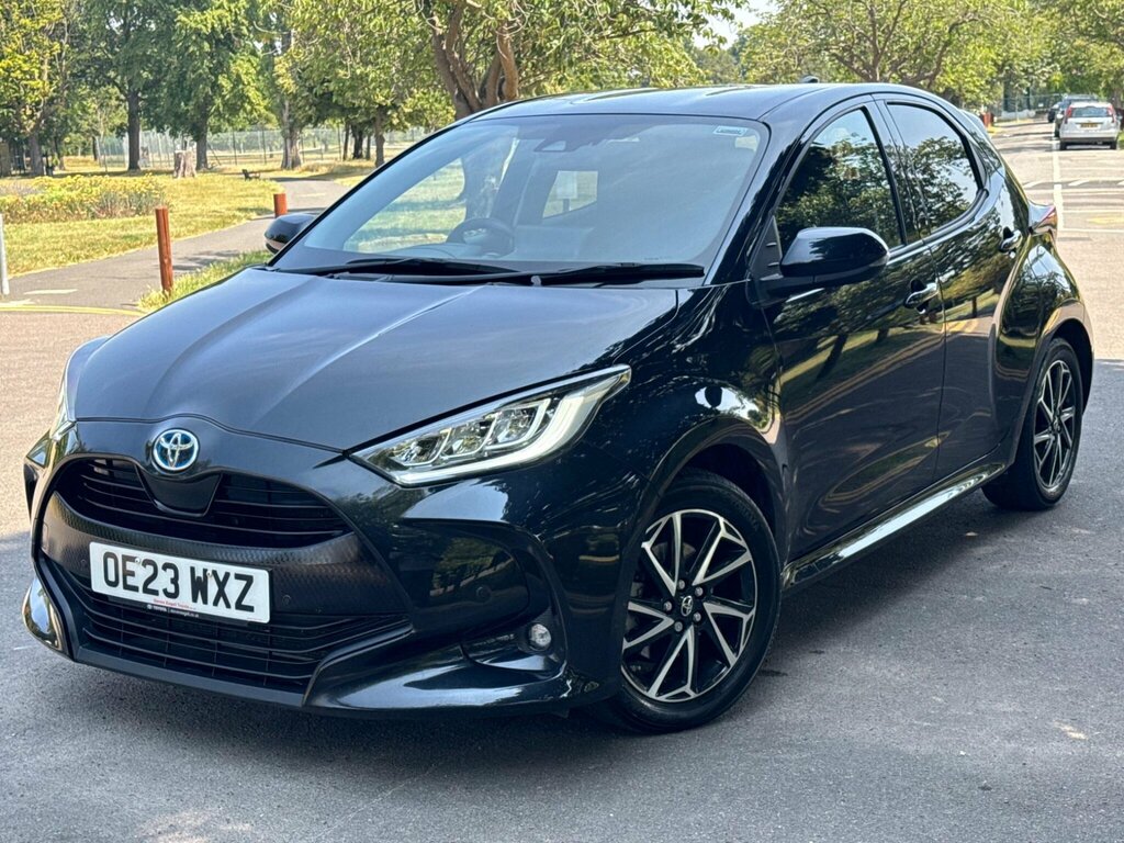 Toyota Yaris 1.5 Vvt-h Design E-cvt Euro 6 Ss Black #3