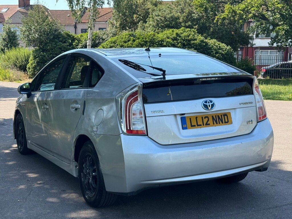 Toyota Prius 1.8 Vvt-h T3 Cvt Euro 5 Ss Silver #4