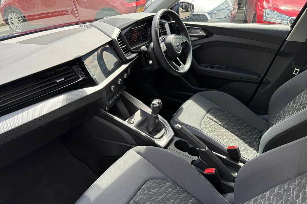 Audi A1 30 Tfsi 110 Sport DF23RXZ Blue #2