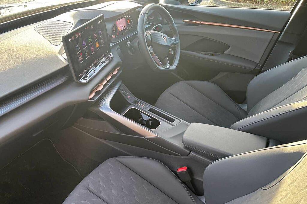 Cupra Terramar 1.5 Etsi 150 V2 Dsg DX75VFC Purple #2
