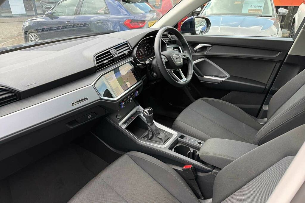 Audi Q3 35 Tfsi Technik S Tronic SL23BCV Blue #2