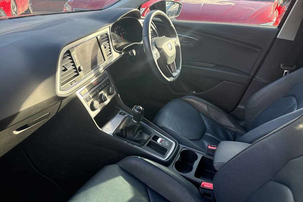 Seat Leon 1.4 Tsi 125 Xcellence Technology Purple #2