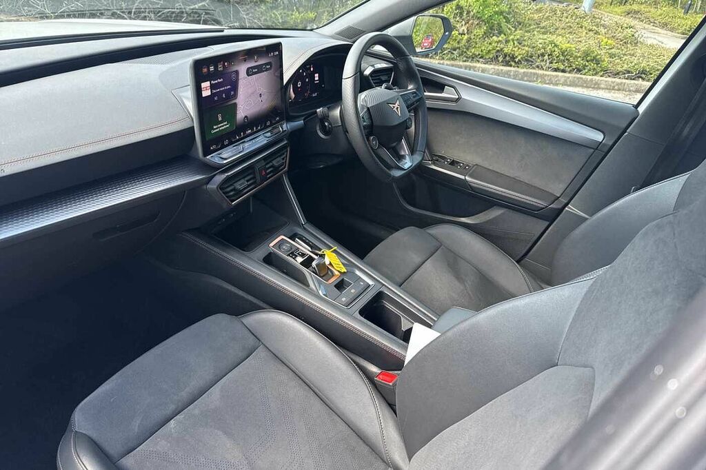 Cupra Leon 1.5 Etsi 150 V2 Dsg KY25HNM White #2