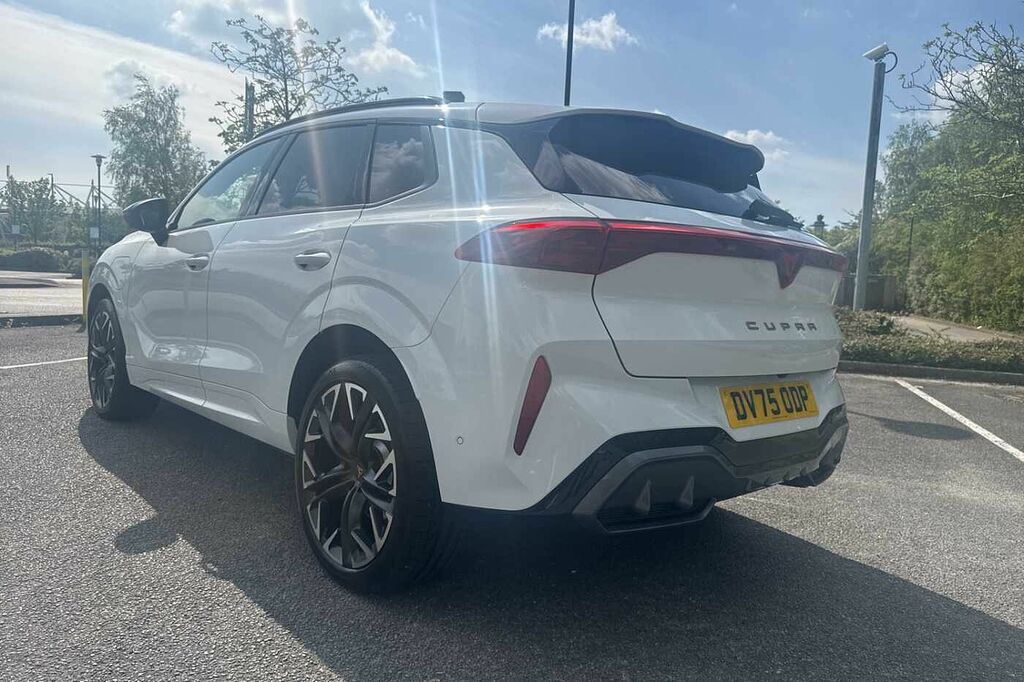 Cupra Terramar 1.5 Ehybrid 272 Vz2 Dsg DV75ODP White #3