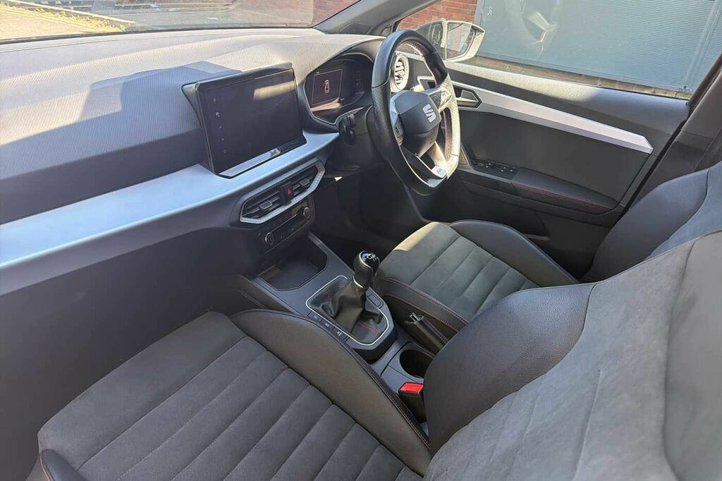 Seat Ibiza 1.0 Tsi 115 Fr Sport DV24NSZ Black #2