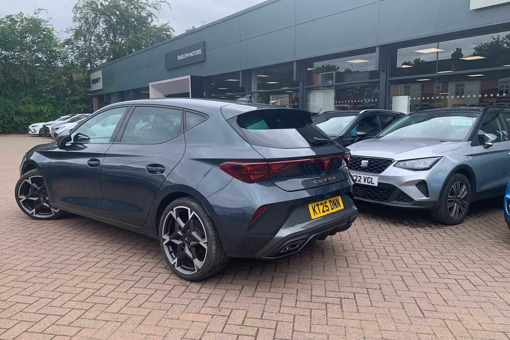 Cupra Leon 1.5 Etsi 150 V2 Dsg KT25DNN Grey #3