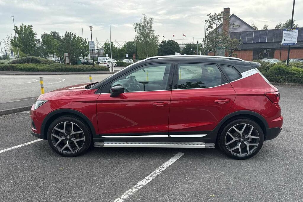 Seat Arona 1.0 Tsi 115 Xcellence Lux Ez DS20HXR Red #4