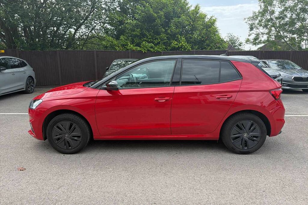 Skoda Fabia 1.0 Tsi 116 Design Edition DE26MHM Red #4