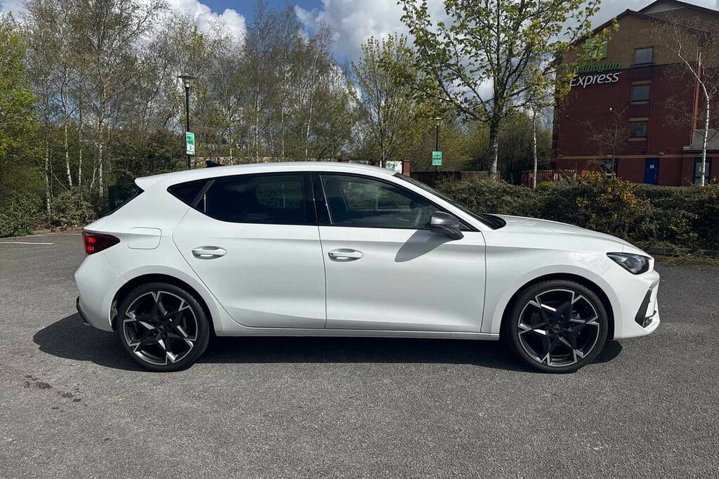 Cupra Leon 1.5 Tsi 150 V2 White #4