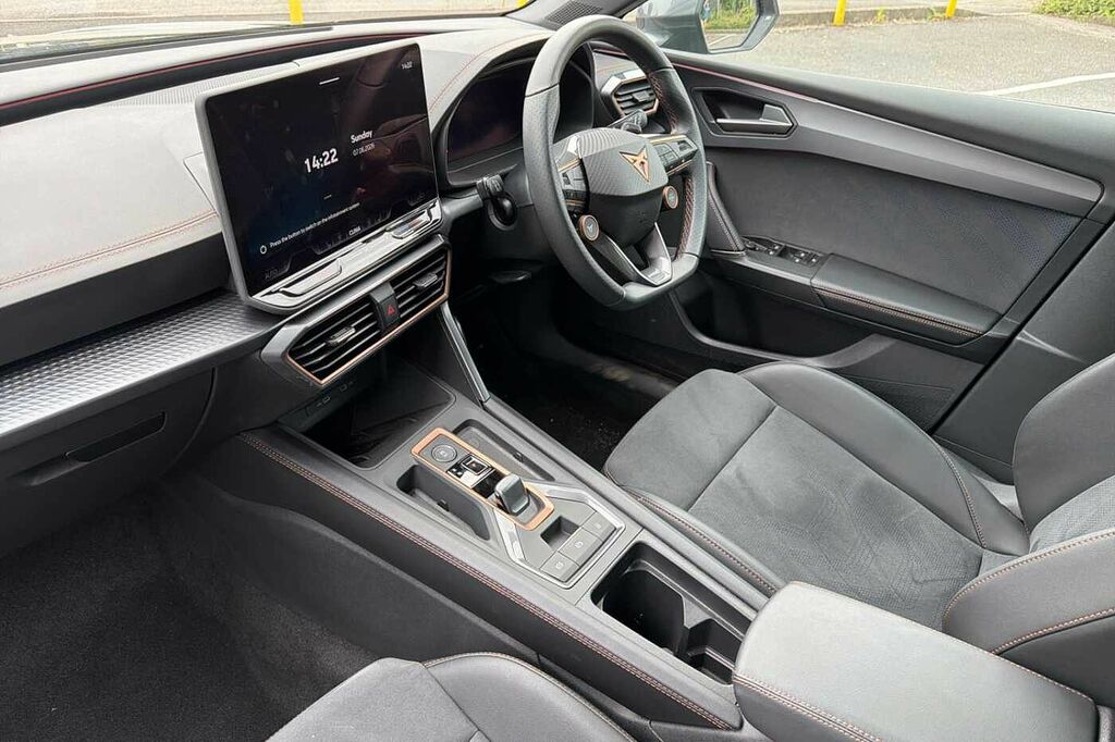 Cupra Leon 1.5 Etsi 150 V2 Dsg KT25WFC Black #2