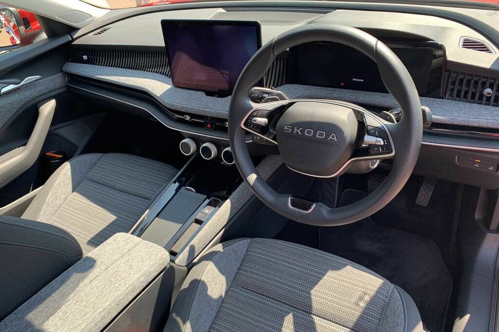 Skoda Superb 1.5 Tsi E-tec Se Technology Dsg DE26SNK Red #6